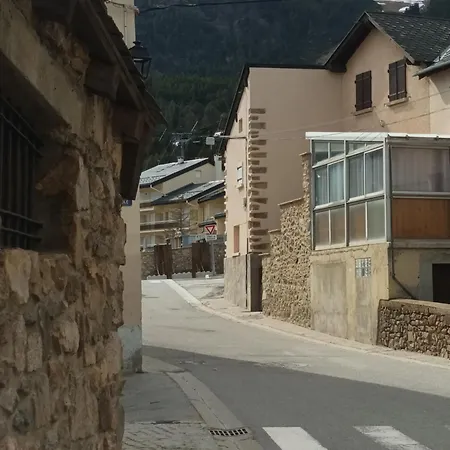 Maisonnette Au Coeur Des Angles *